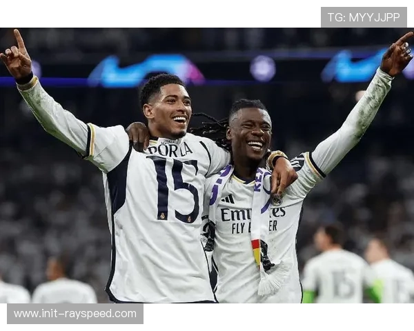 皇马三连平丢榜首，球迷调侃“对巴萨真爱”主动让位